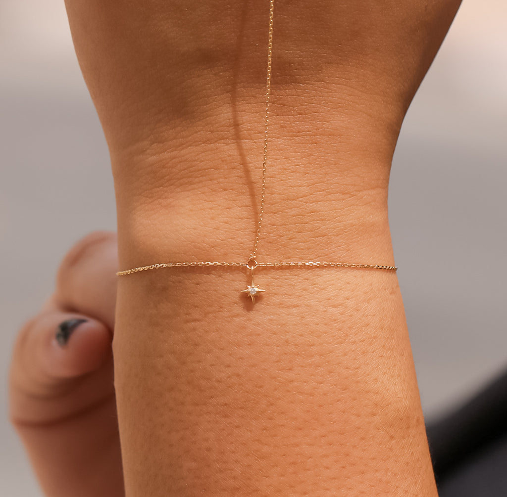 18K You're A Diamond Star Handchain
